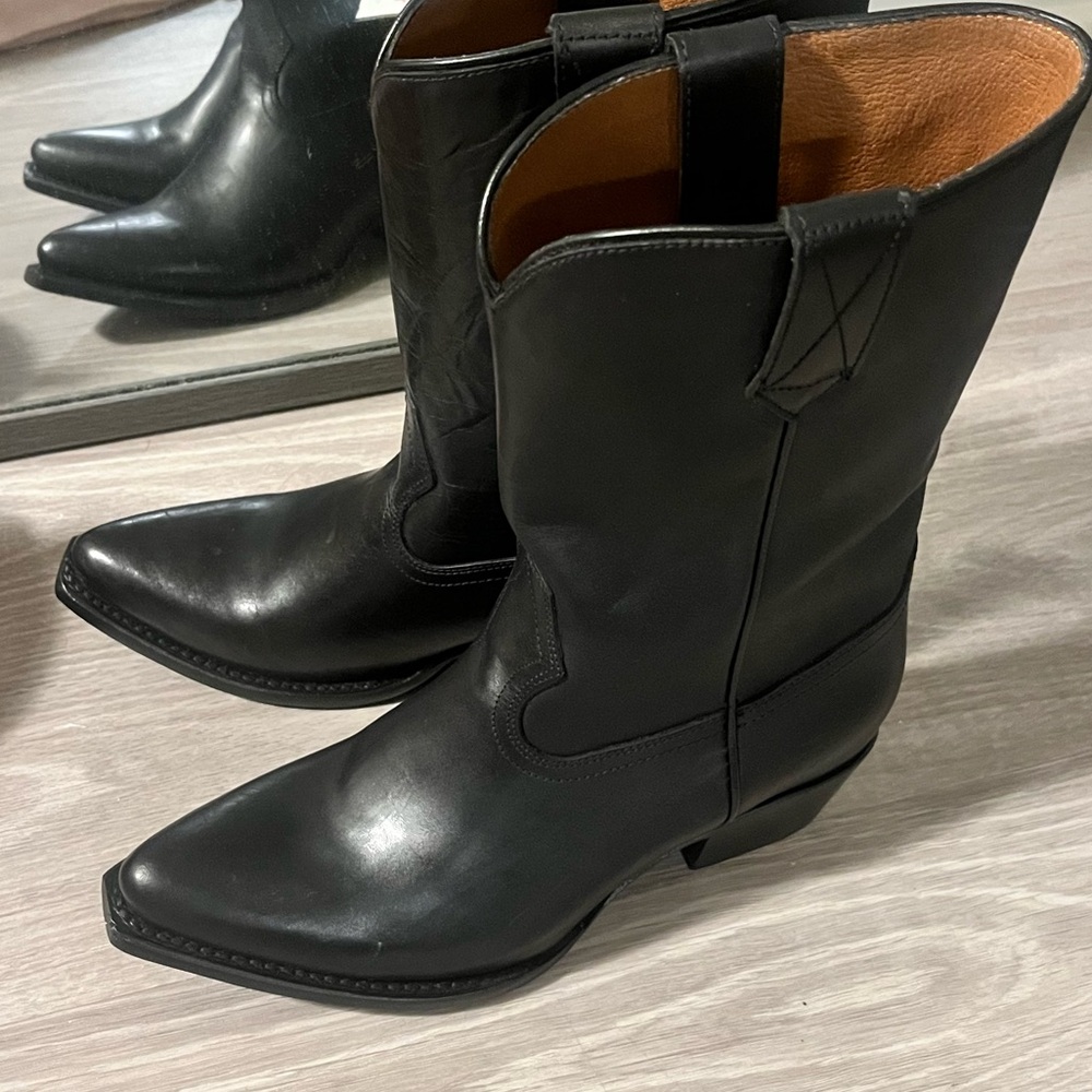 NWT Frye Billy Pull-on Cowboy Boots